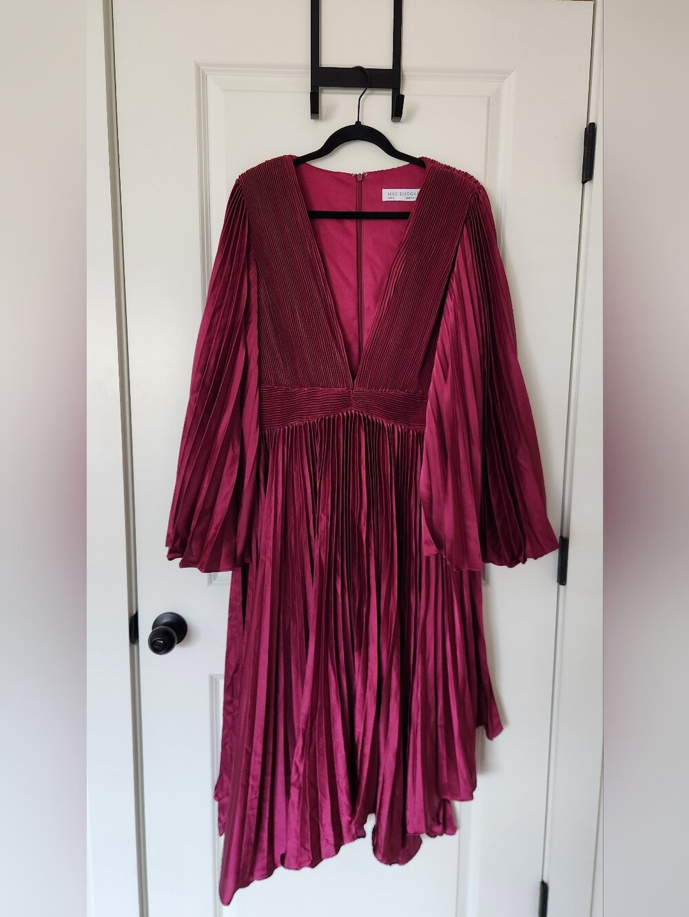 Mac Duggal Fuchsia Pleated V-Neck Midi Dress